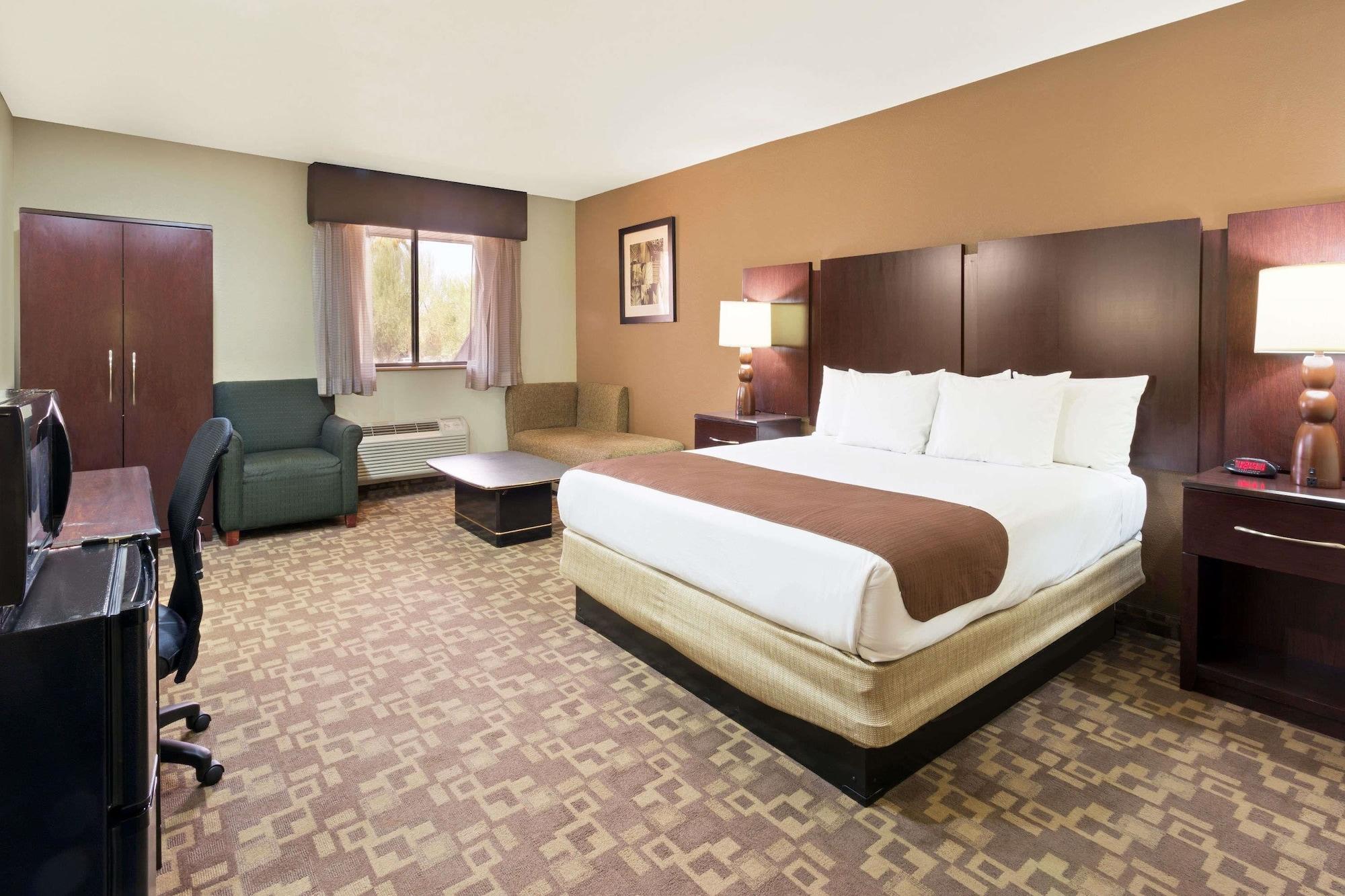ซูเปอร์ 8 บาย วินด์แฮม แชนด์เลอร์ ฟินิกซ์ Hotel ภายนอก รูปภาพ