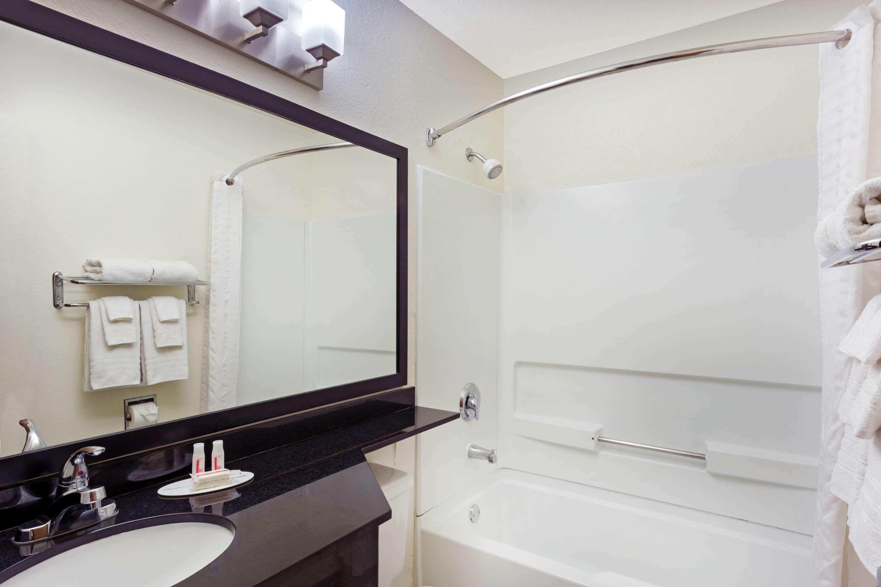 ซูเปอร์ 8 บาย วินด์แฮม แชนด์เลอร์ ฟินิกซ์ Hotel ภายนอก รูปภาพ