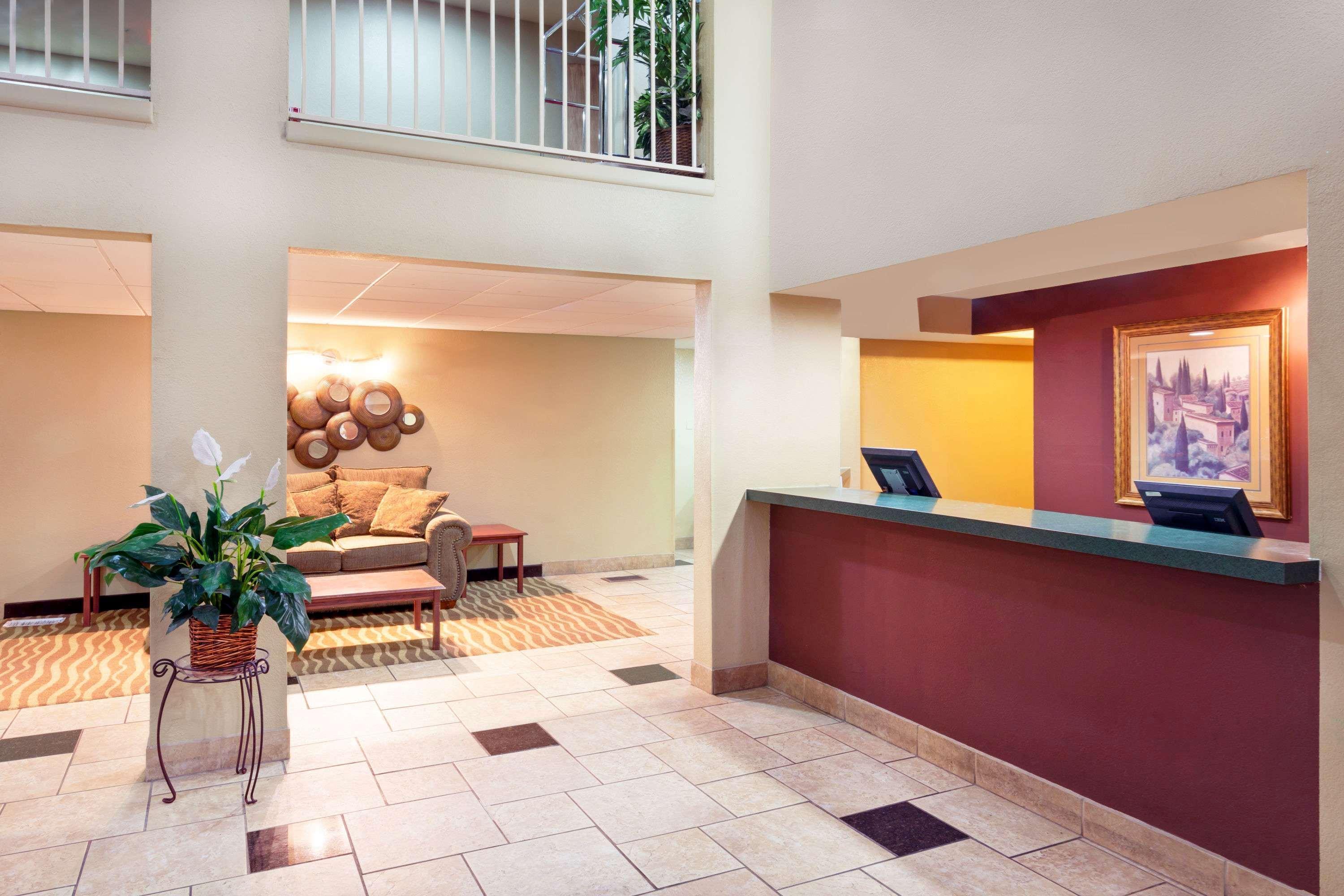 ซูเปอร์ 8 บาย วินด์แฮม แชนด์เลอร์ ฟินิกซ์ Hotel ภายนอก รูปภาพ